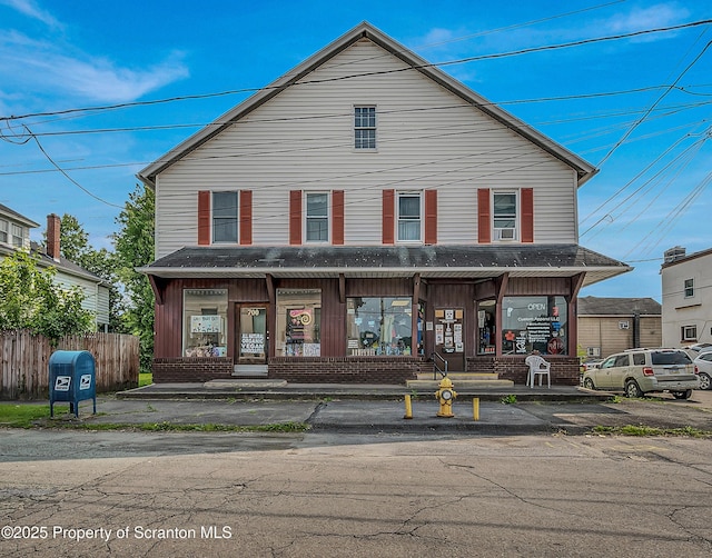 700 Poplar St, Mayfield, PA 18433 - photo 1