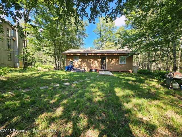 55 Lyman Ln, Gouldsboro, PA 18424 - back of property with a yard