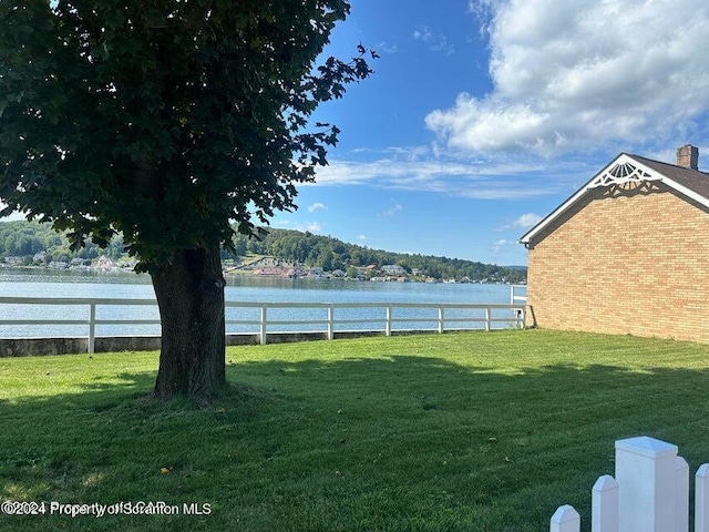 view of yard with a water view