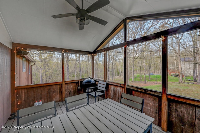3222 Bluebird Dr, Bushkill, PA 18324 - sunroom featuring a ceiling fan and outdoor dining area