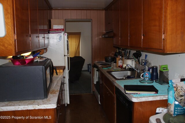 105 College Ave, Factoryville, PA 18419 - photo 17