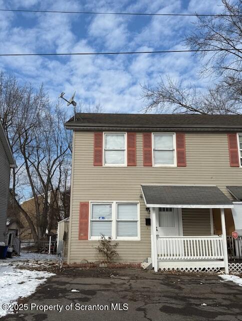 view of front of home featuring a porch