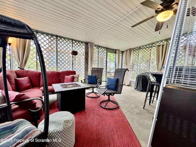 918 Hemlock St, Scranton, PA 18505 - sunroom / solarium with an outdoor living space with a fire pit and a ceiling fan