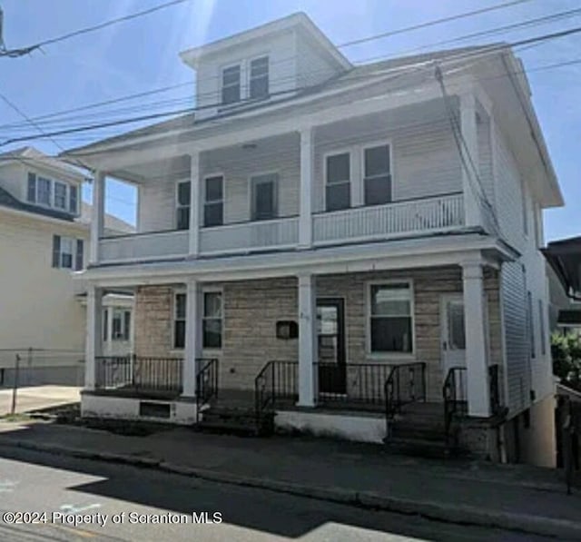 219 E Elm St, Dunmore, PA 18512 - photo 1