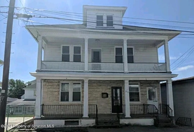 219 E Elm St, Dunmore, PA 18512 - photo 2