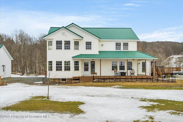 view of front of home featuring covered porch