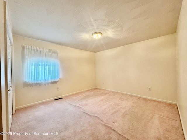 13 Forest Glen Dr, Scranton, PA 18504 - carpeted spare room featuring baseboards