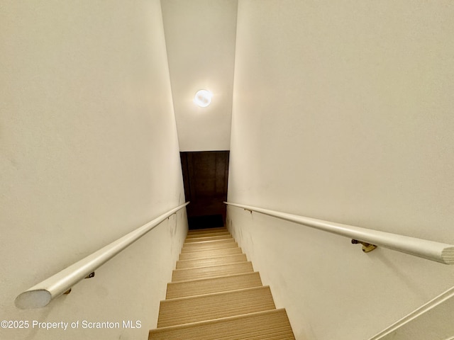 13 Forest Glen Dr, Scranton, PA 18504 - view of stairway