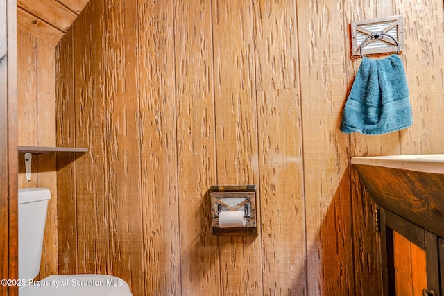 125 Frances Ln, Greentown, PA 18426 - half bath with toilet and wood walls