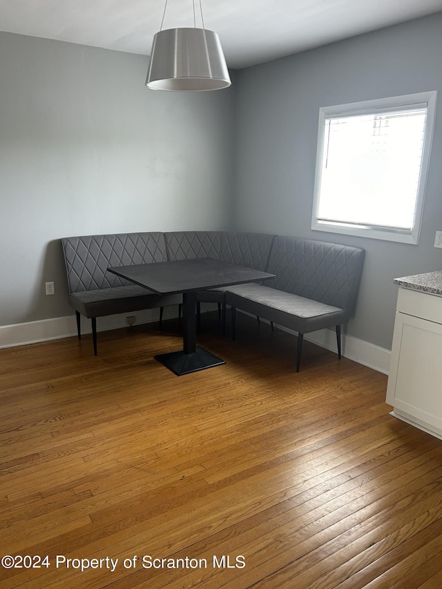 sitting room featuring light wood-type flooring