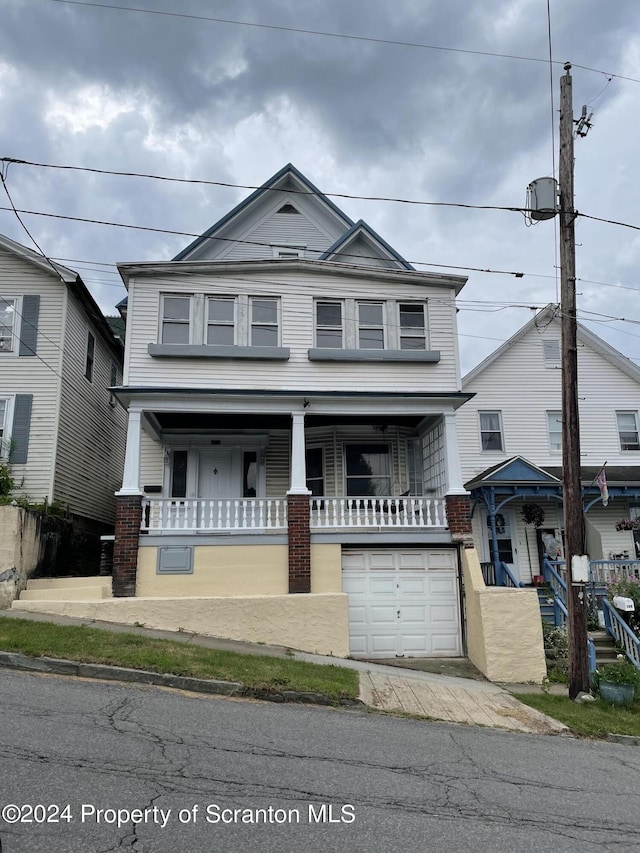 view of front facade with a garage