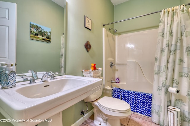 157 Mcesther Dr Unit L 31, Covington Twp, PA 18424 - full bath featuring shower / tub combo with curtain and tile patterned floors