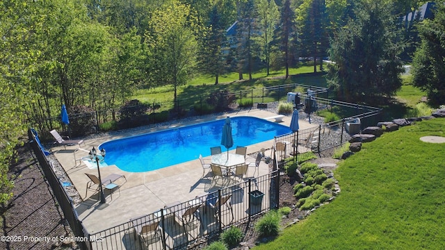 157 Mcesther Dr Unit L 31, Covington Twp, PA 18424 - view of swimming pool with a patio and a diving board