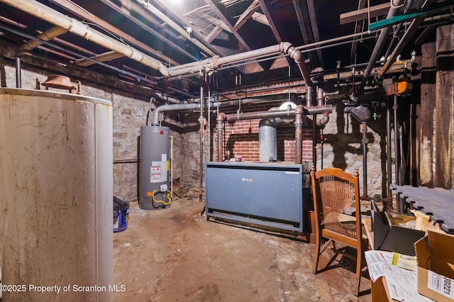 unfinished below grade area featuring a heating unit and water heater