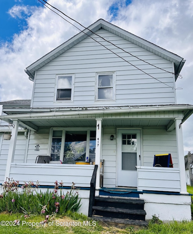 view of front facade with covered porch