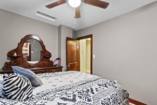 bedroom featuring ceiling fan