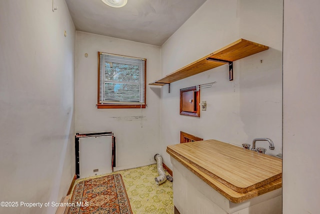 512 Thomas Dr, Dunmore, PA 18512 - washroom with tile patterned floors