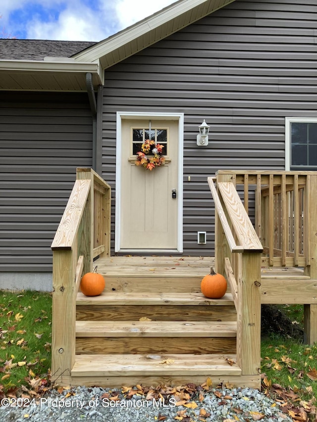 view of property entrance