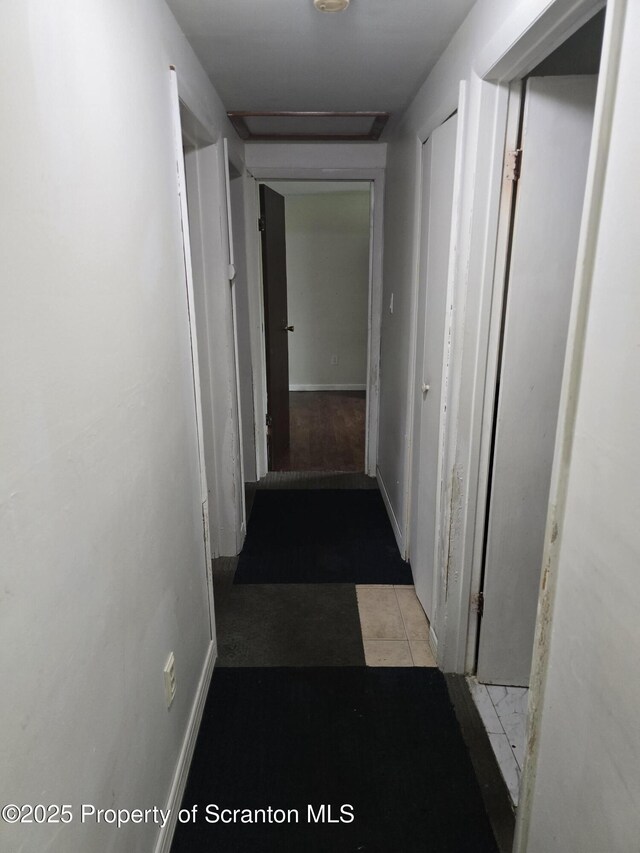 1563 Black Birch Way, Tobyhanna, PA 18466 - view of hallway