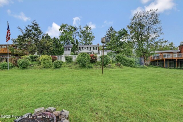 7 Lakeside Dr, Clarks Summit, PA 18411 - view of yard