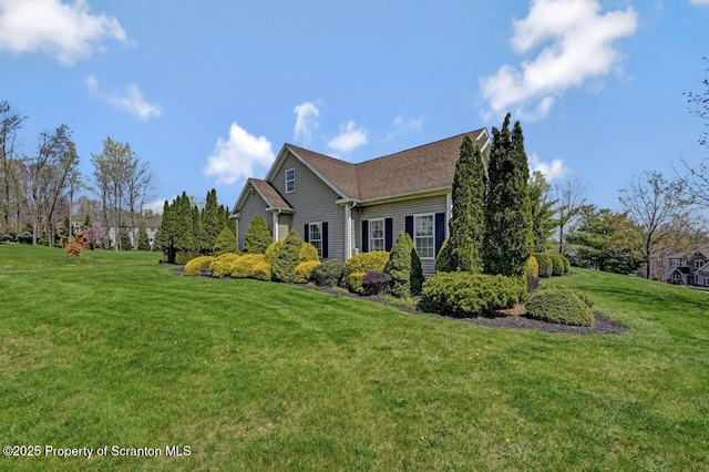 1015 Circle Green Dr Unit L 25, South Abington Twp, PA 18411 - view of front facade with a front lawn