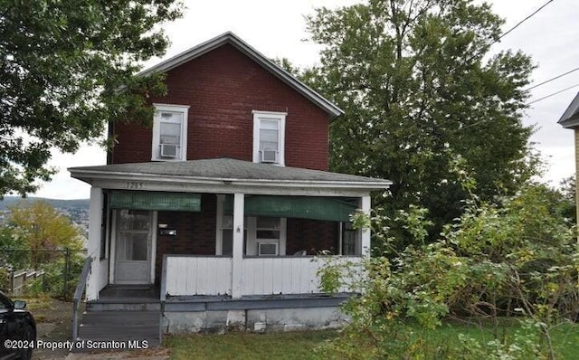 view of front of house featuring covered porch