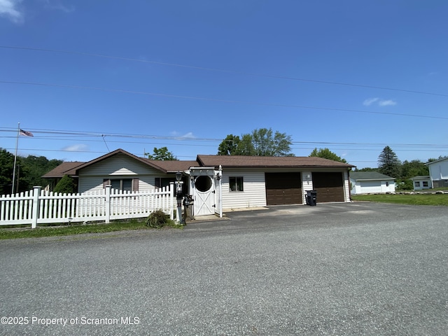 21 Sunrise Blvd, Jefferson Twp, PA 18436 - photo 3