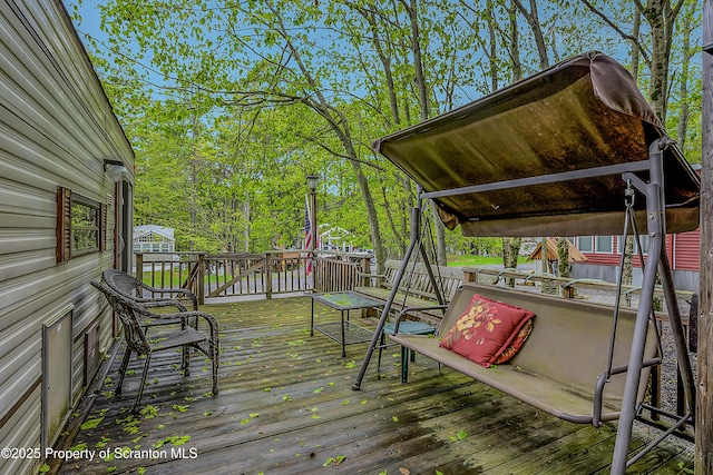 575 Warbler Dr, Covington Twp, PA 18424
