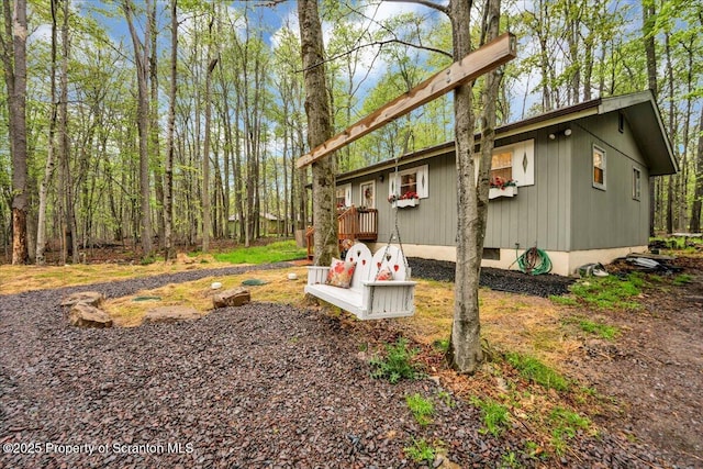 13 S Lehigh River Dr, Clifton Twp, PA 18424 - view of side of property