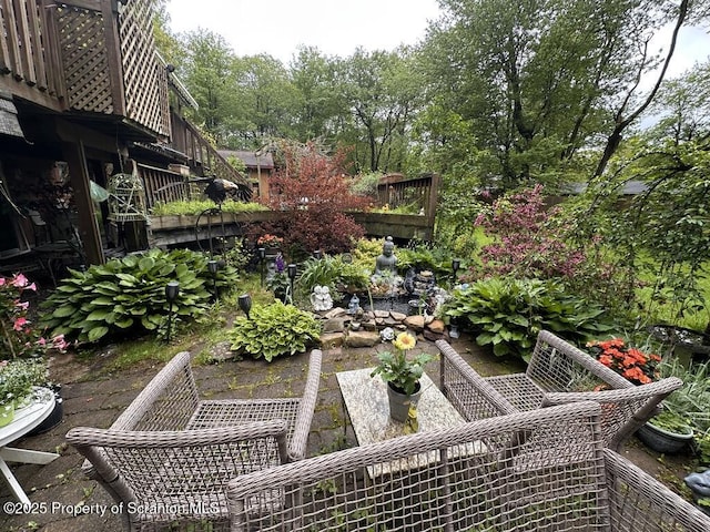 2119 Vacation Ln, Pocono Summit, PA 18346 - view of yard