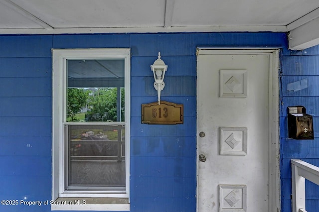 612 Farber Ct, Scranton, PA 18510 - doorway to property