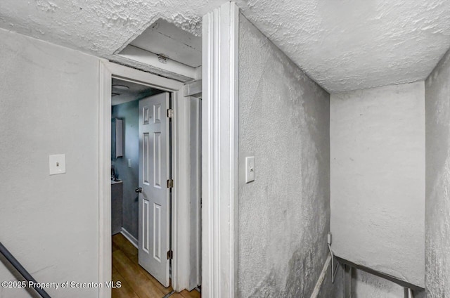 612 Farber Ct, Scranton, PA 18510 - corridor featuring wood finished floors and a textured ceiling