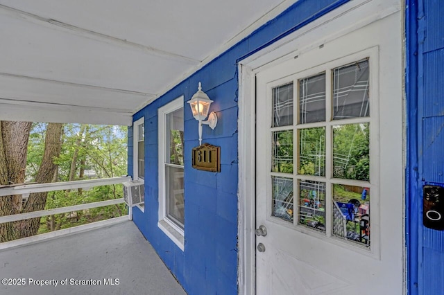 612 Farber Ct, Scranton, PA 18510 - entrance to property with a porch and cooling unit