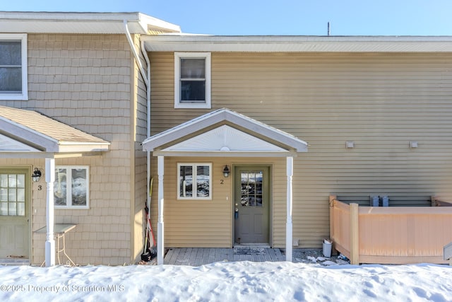 view of front of home