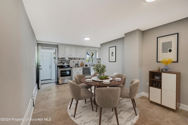 dining area with sink