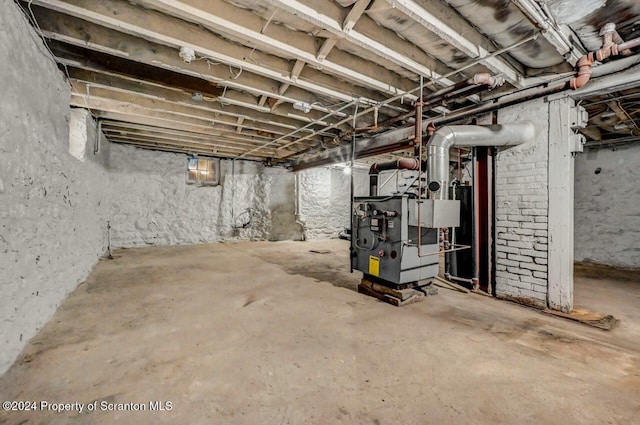 1319 Pine St, Scranton, PA 18510 - unfinished below grade area with heating unit