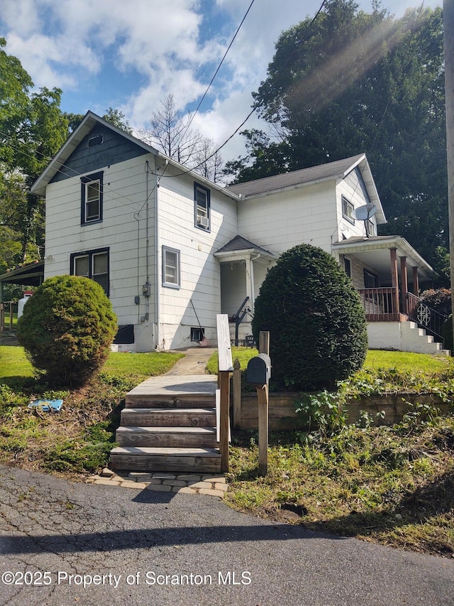 687 Dennis Ln, Plymouth, PA 18651 - photo 1