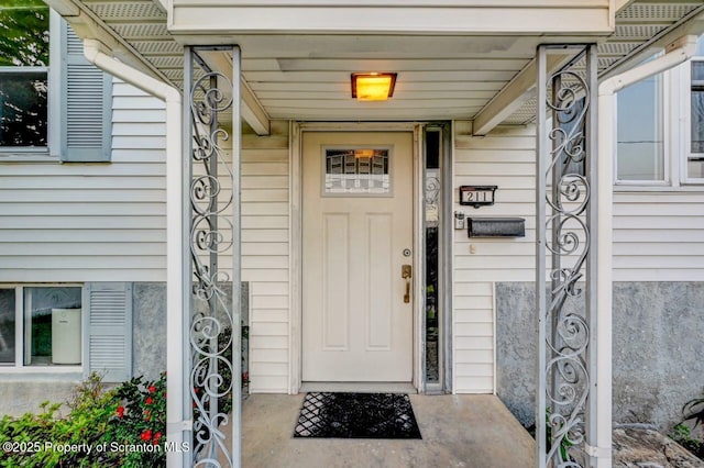 211 Hill St, Dupont, PA 18641 - entrance to property