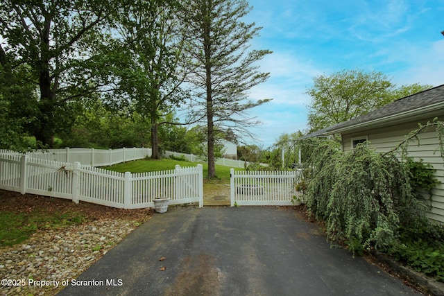 525 N Abington Rd, Waverly Twp, PA 18411 - exterior space featuring a patio