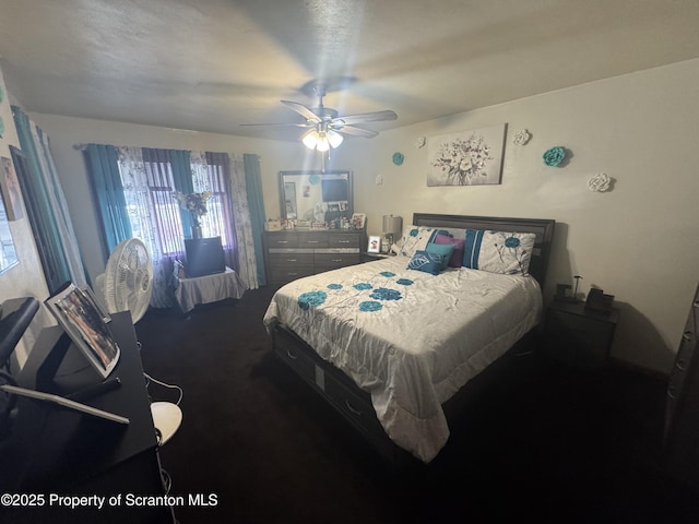 1008 Crown Ave, Scranton, PA 18505 - carpeted bedroom with ceiling fan