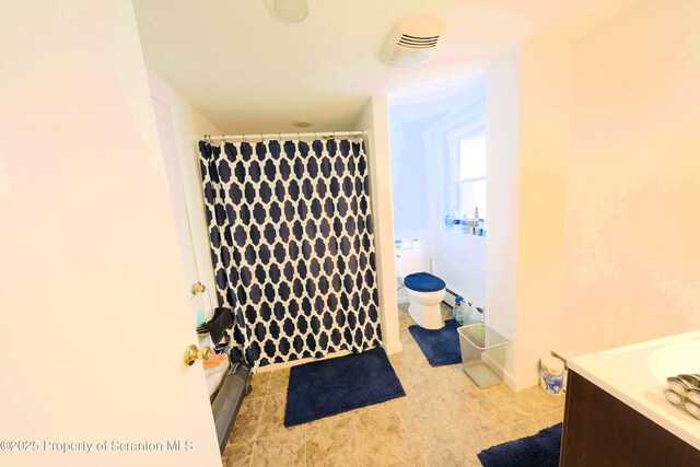full bath with tile patterned flooring, visible vents, vanity, toilet, and a shower with shower curtain