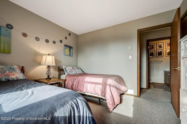 bedroom featuring carpet floors