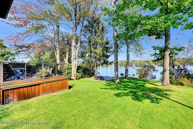 view of yard with a water view