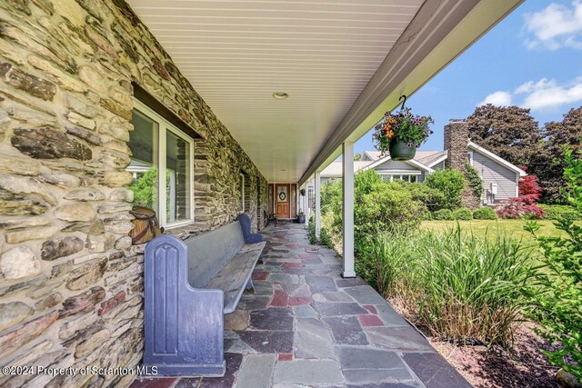 view of patio / terrace with covered porch