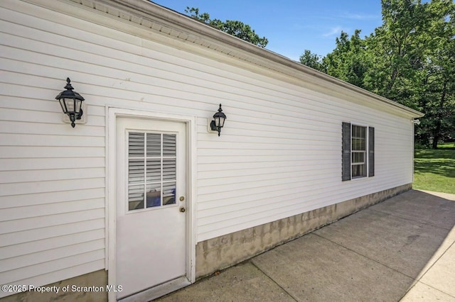 212 Lake Scranton Rd, Scranton, PA 18505 - view of side of property featuring a patio area