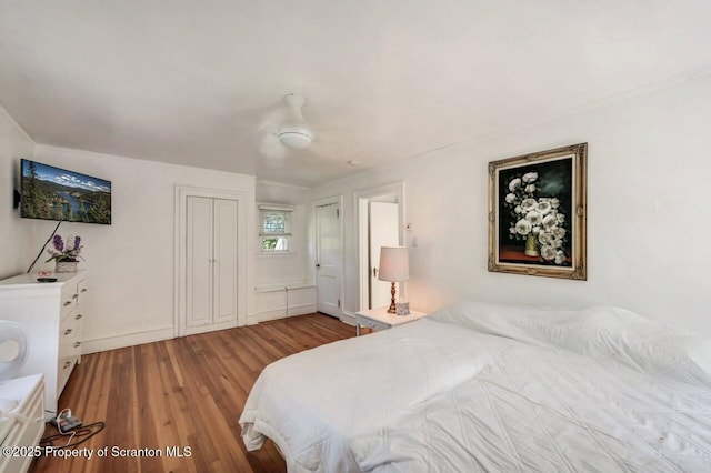 212 Lake Scranton Rd, Scranton, PA 18505 - bedroom featuring wood finished floors and baseboards