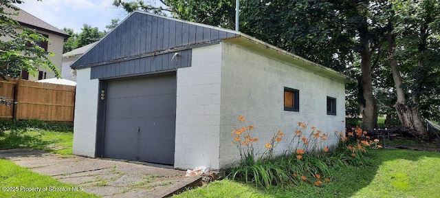 1809 Washburn St, Scranton, PA 18504 - view of detached garage