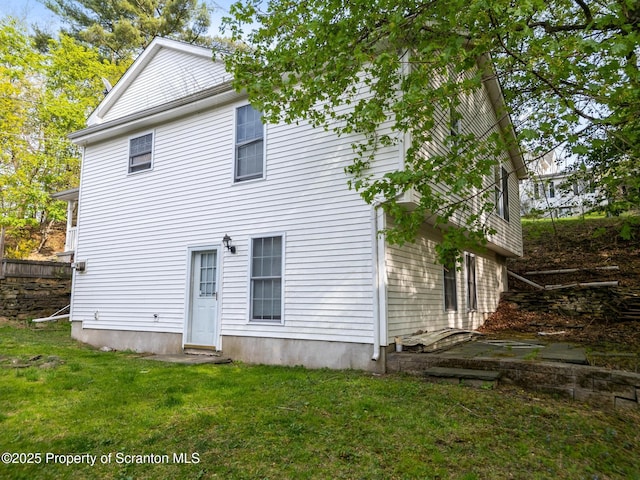 408 Chestnut Ave, Hawley, PA 18428 - back of property featuring a lawn