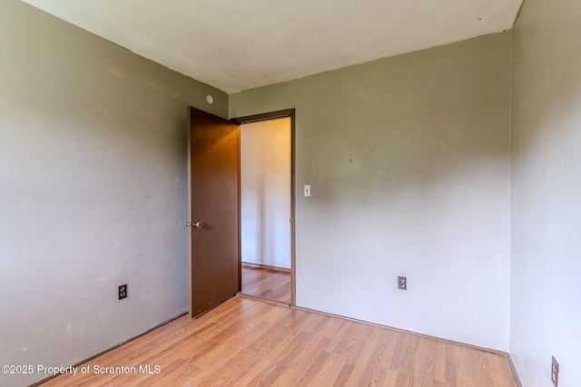 505 Yedinak Ln, Madison Twp, PA 18444 - unfurnished room with light wood finished floors