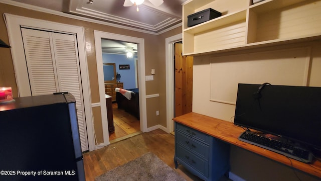 mudroom with ceiling fan and dark wood-type flooring